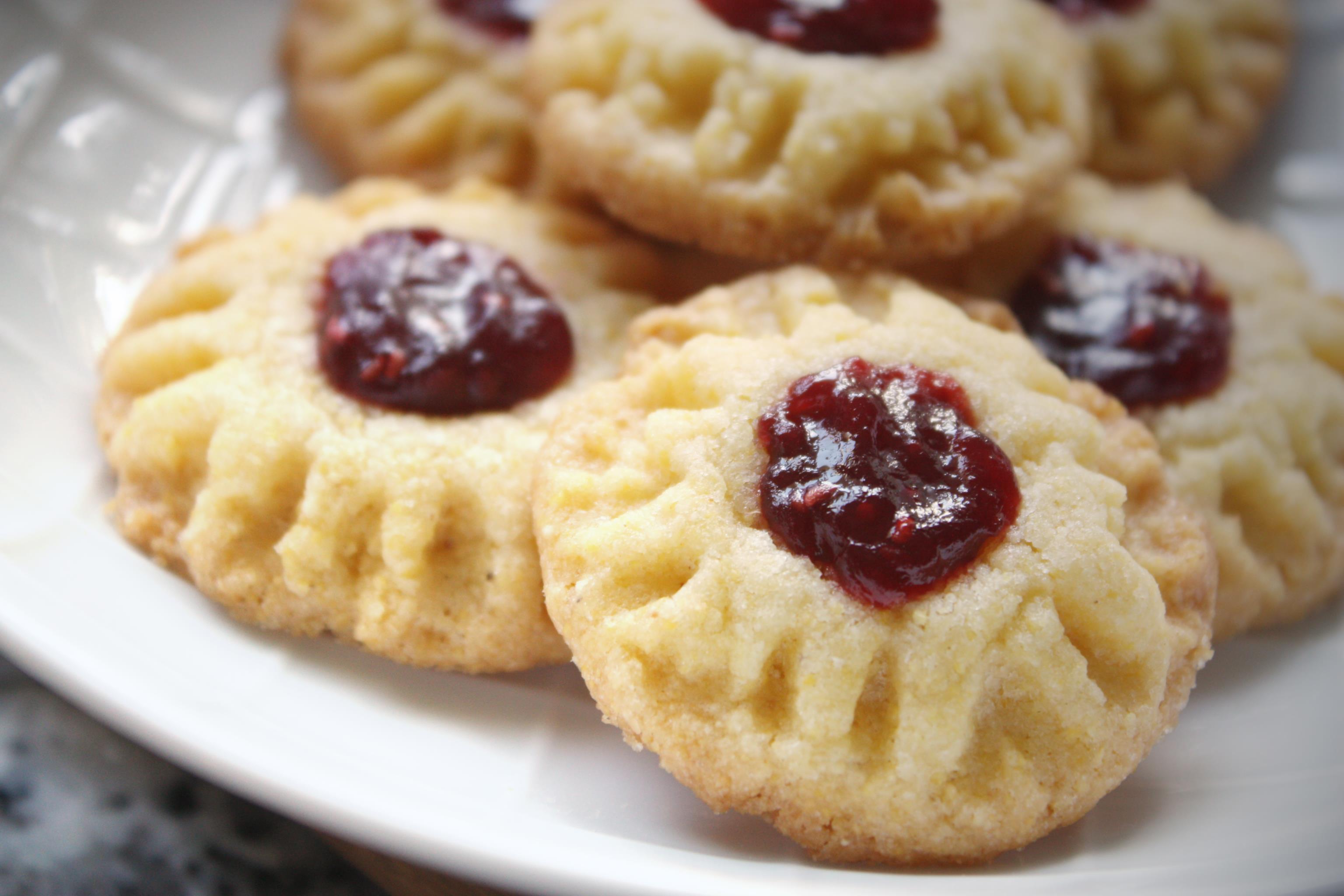 Cornmeal Thumbprints - Circulon Cookware
