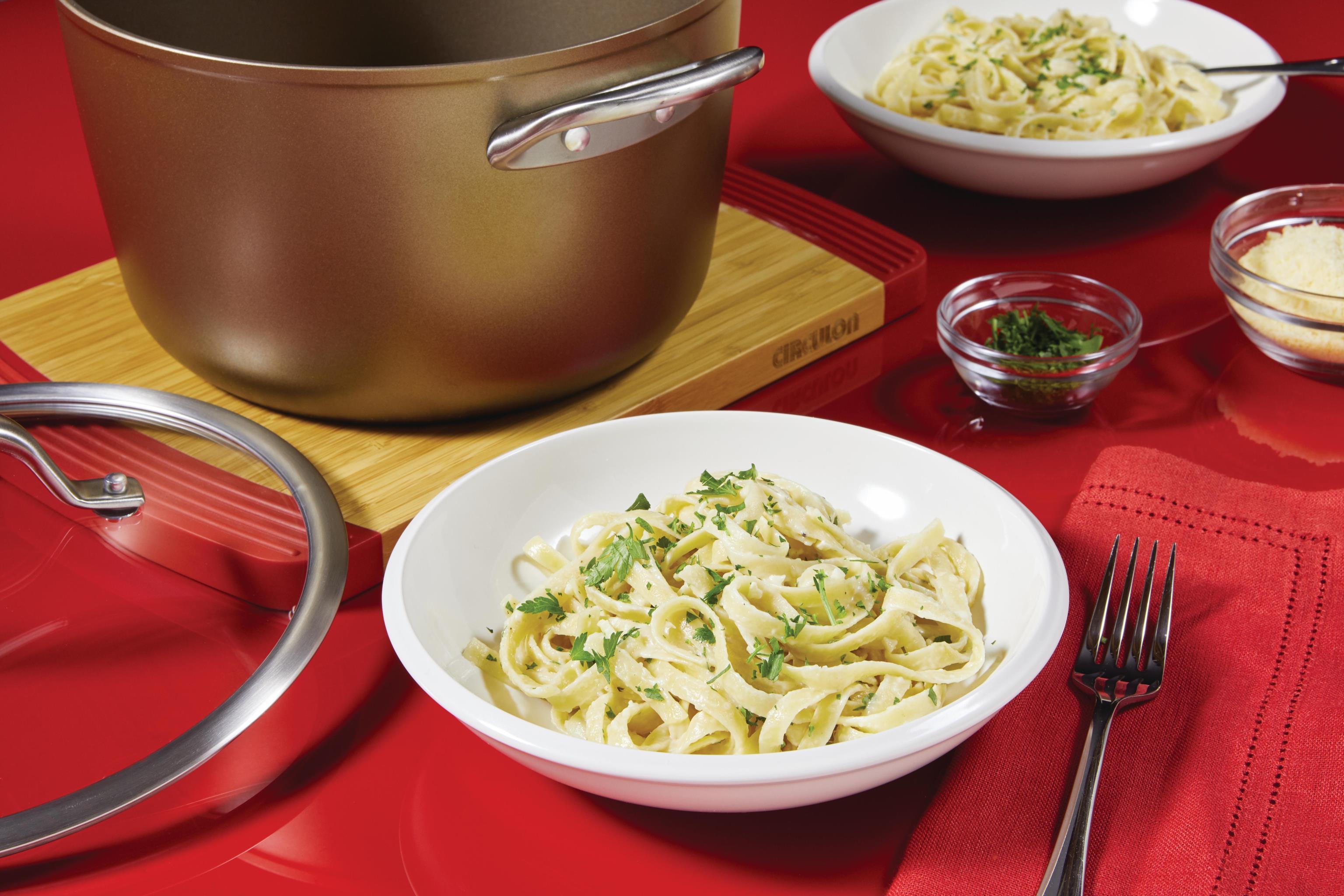20-Minute Fettuccine Alfredo - Circulon Cookware