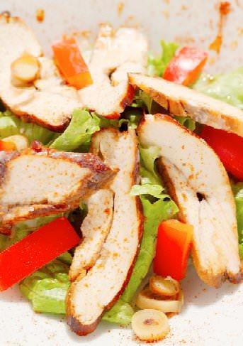 Aromatic Chicken and Cashew Salad