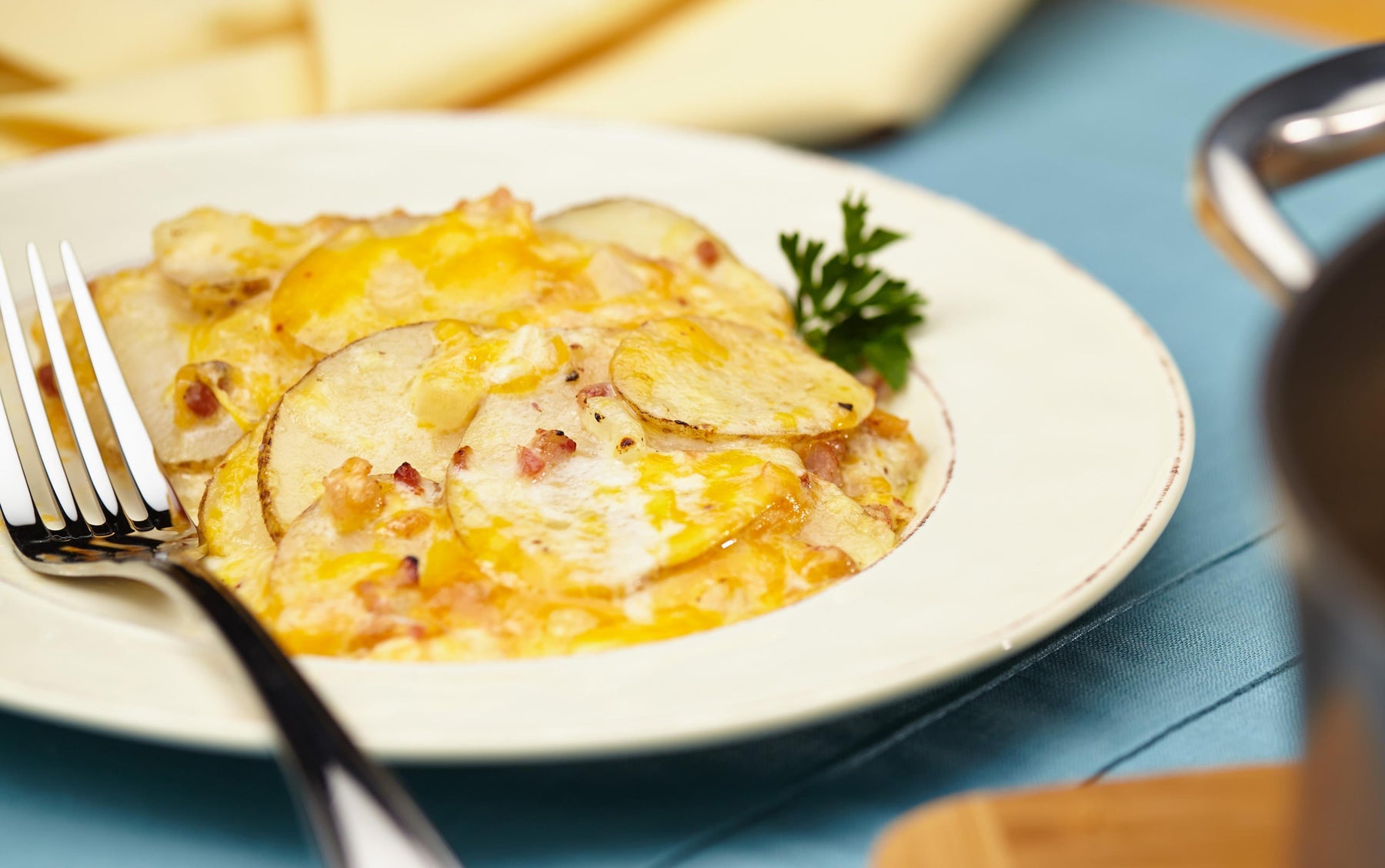 Cheesy Scalloped Potatoes