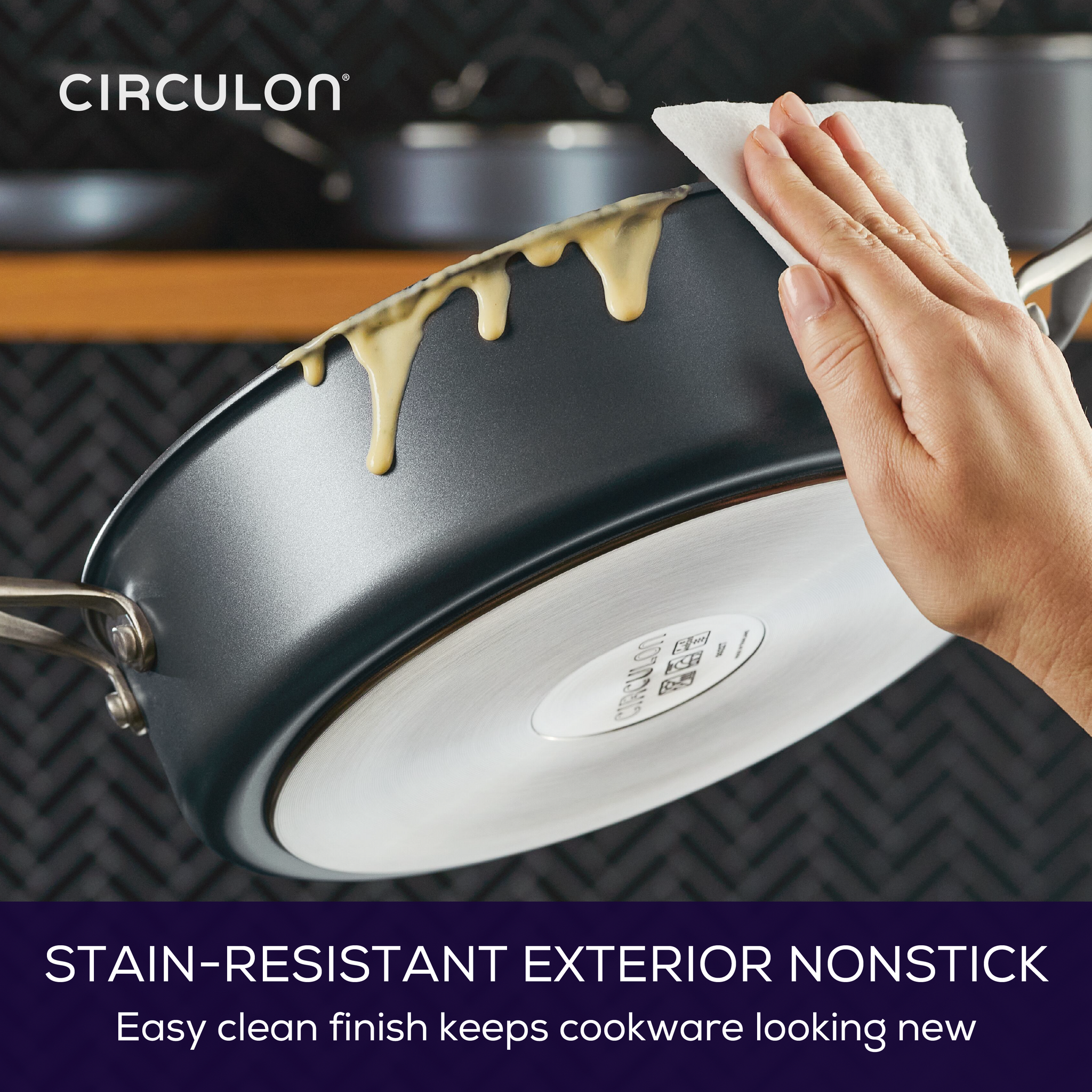 Circulon A1 Series with ScratchDefense Technology Nonstick Induction  Straining Sauce Pan with Lid, 3 Quart, Graphite