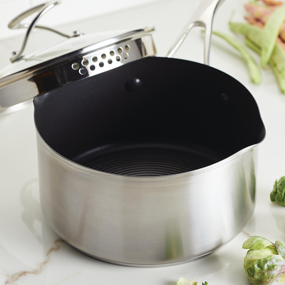 Features built for optimal performance & convenience include straining lids and low profile pour spouts.